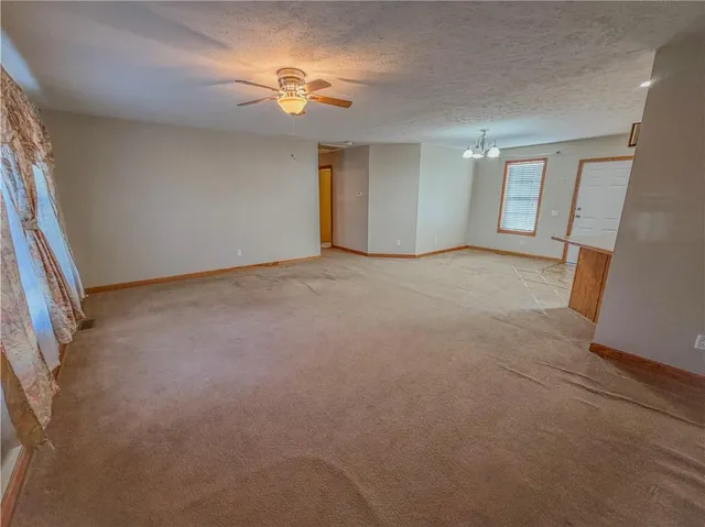 $189,900 | 7764 2nd Street, Higginsville, MO 64037