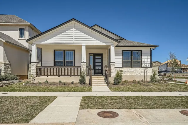 $399,998 | 144 Adelton Boulevard, Bastrop, TX 78602