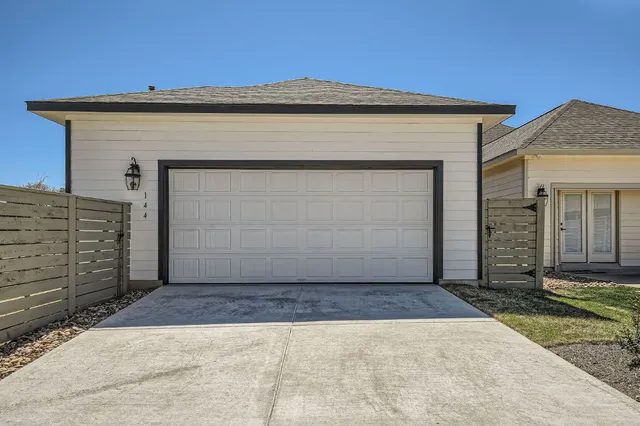 $399,998 | 144 Adelton Boulevard, Bastrop, TX 78602