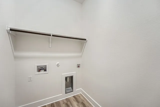 $399,998 | 144 Adelton Boulevard, Bastrop, TX 78602