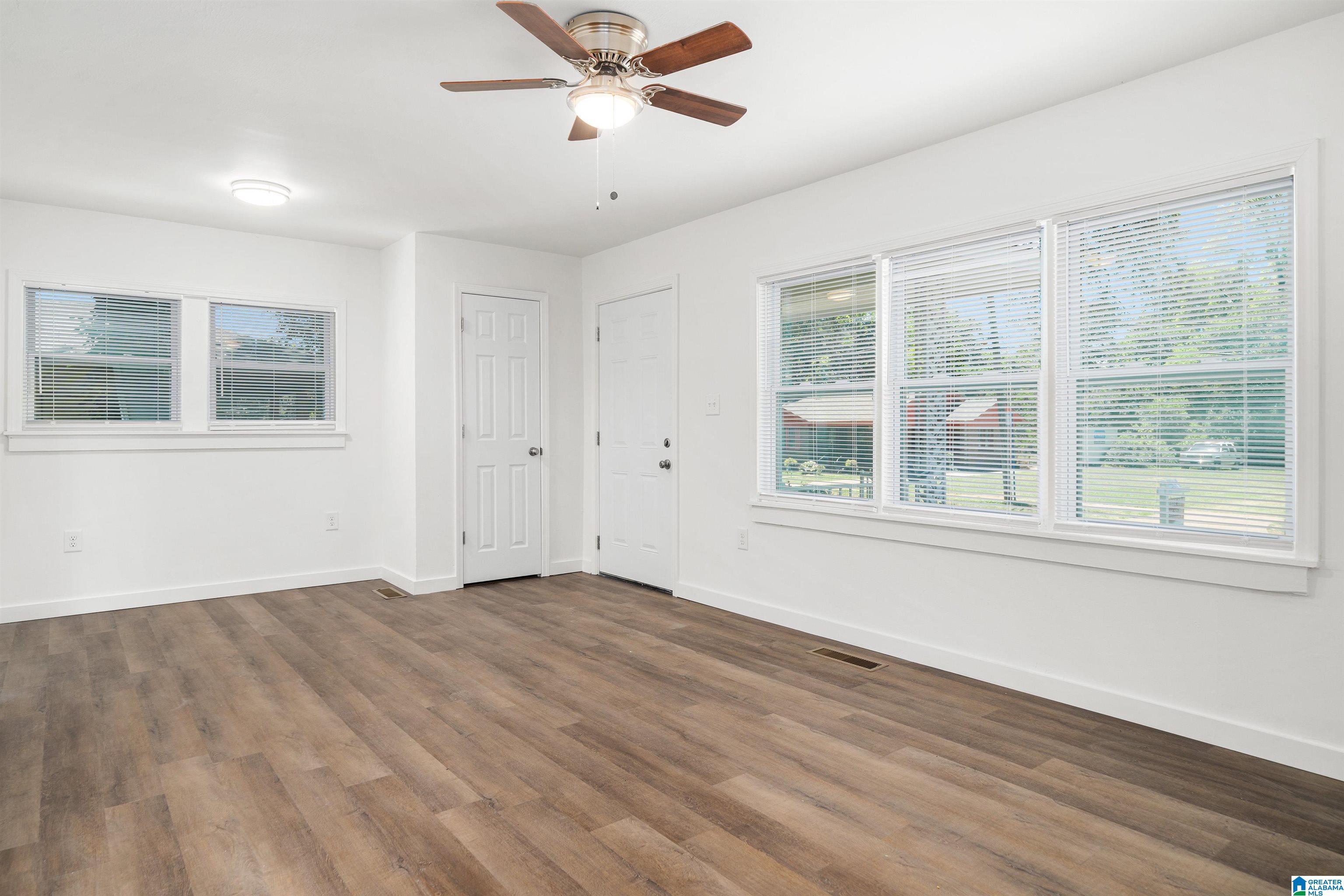1219 18th Way Southwest Birmingham, AL 35211 - Photo 15 of 34
