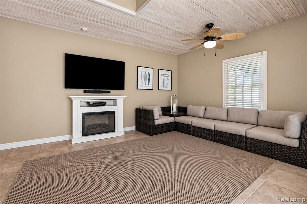 232 Guilford Road Bloomfield Hills, MI 48304 - Photo 36 of 40 Gallery Image 36