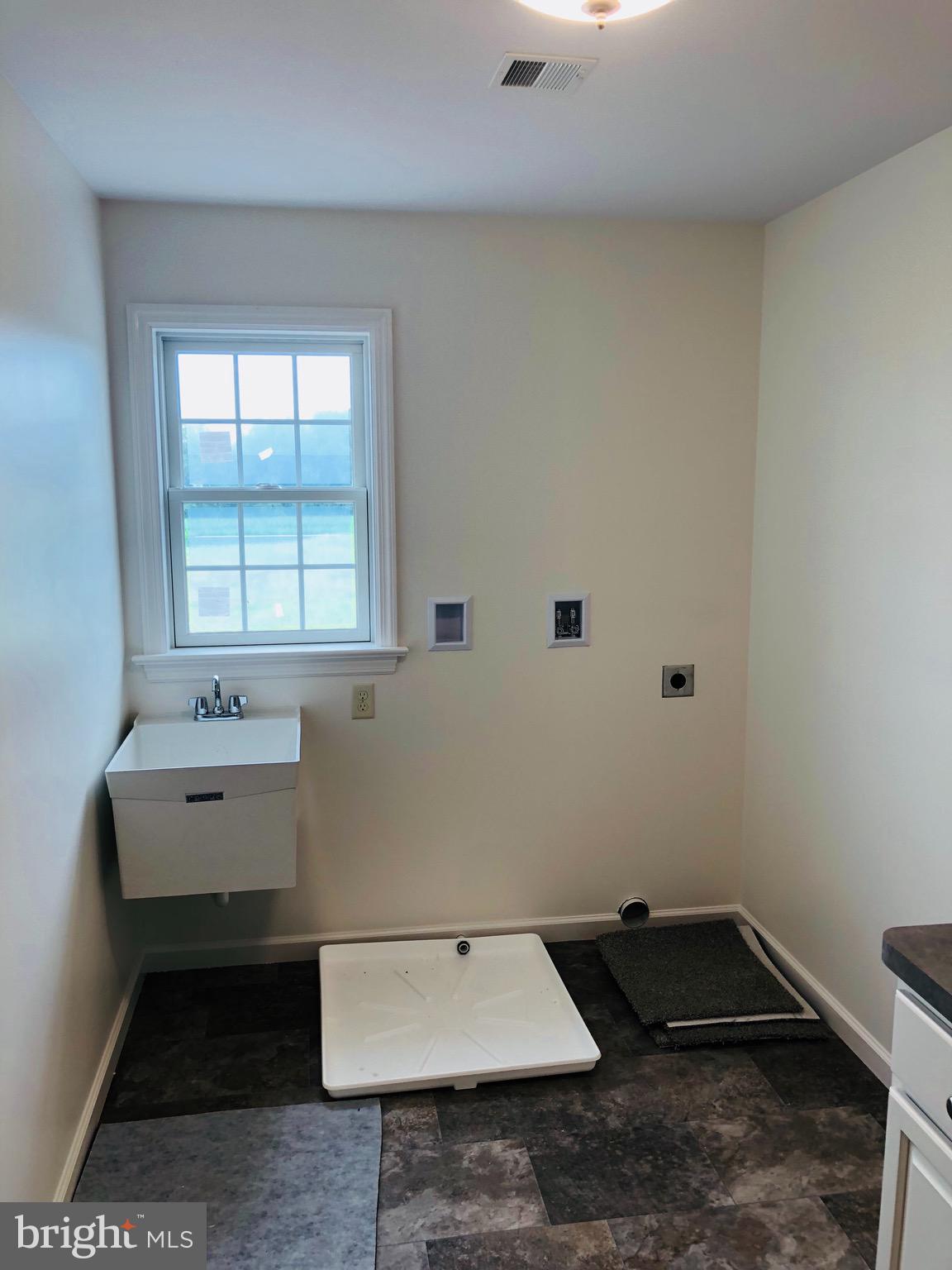 1350 Mapledale Road Elizabethtown, PA 17022 - Photo 13 of 59