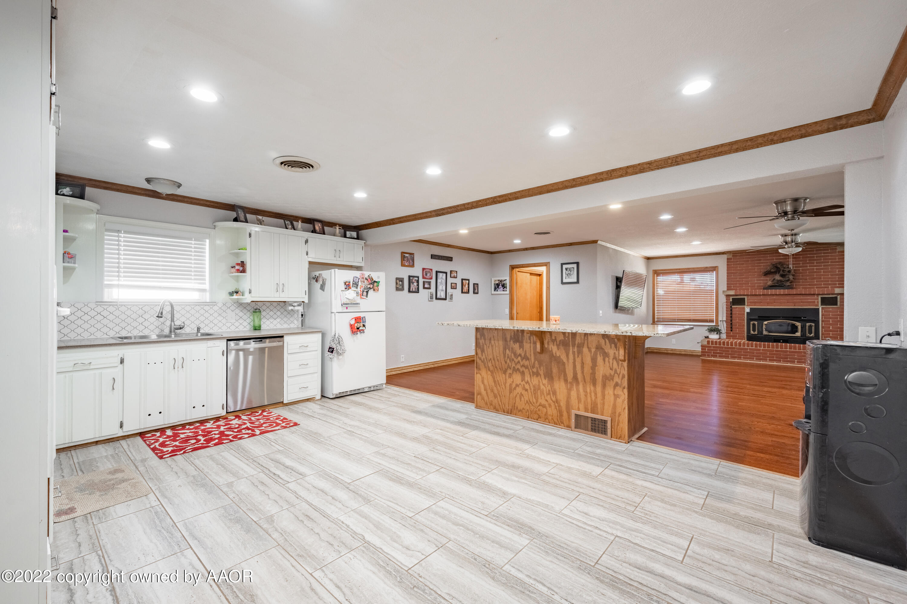 1007 South Canadian Street Wheeler, TX 79096 - Photo 11 of 35 kitchen 1