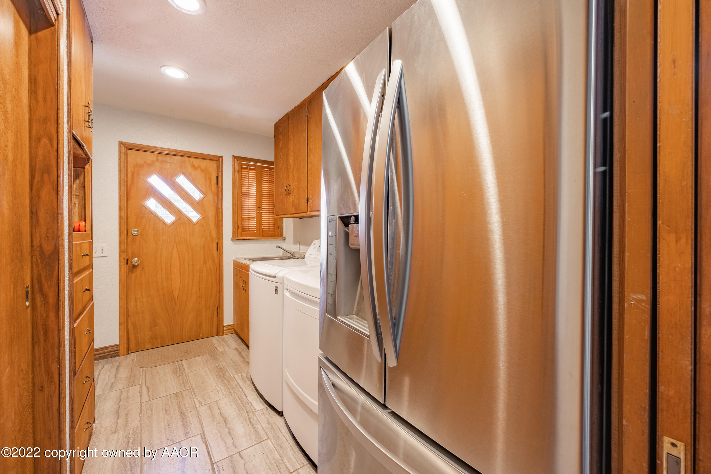 1007 South Canadian Street Wheeler, TX 79096 - Photo 18 of 35 laundry room