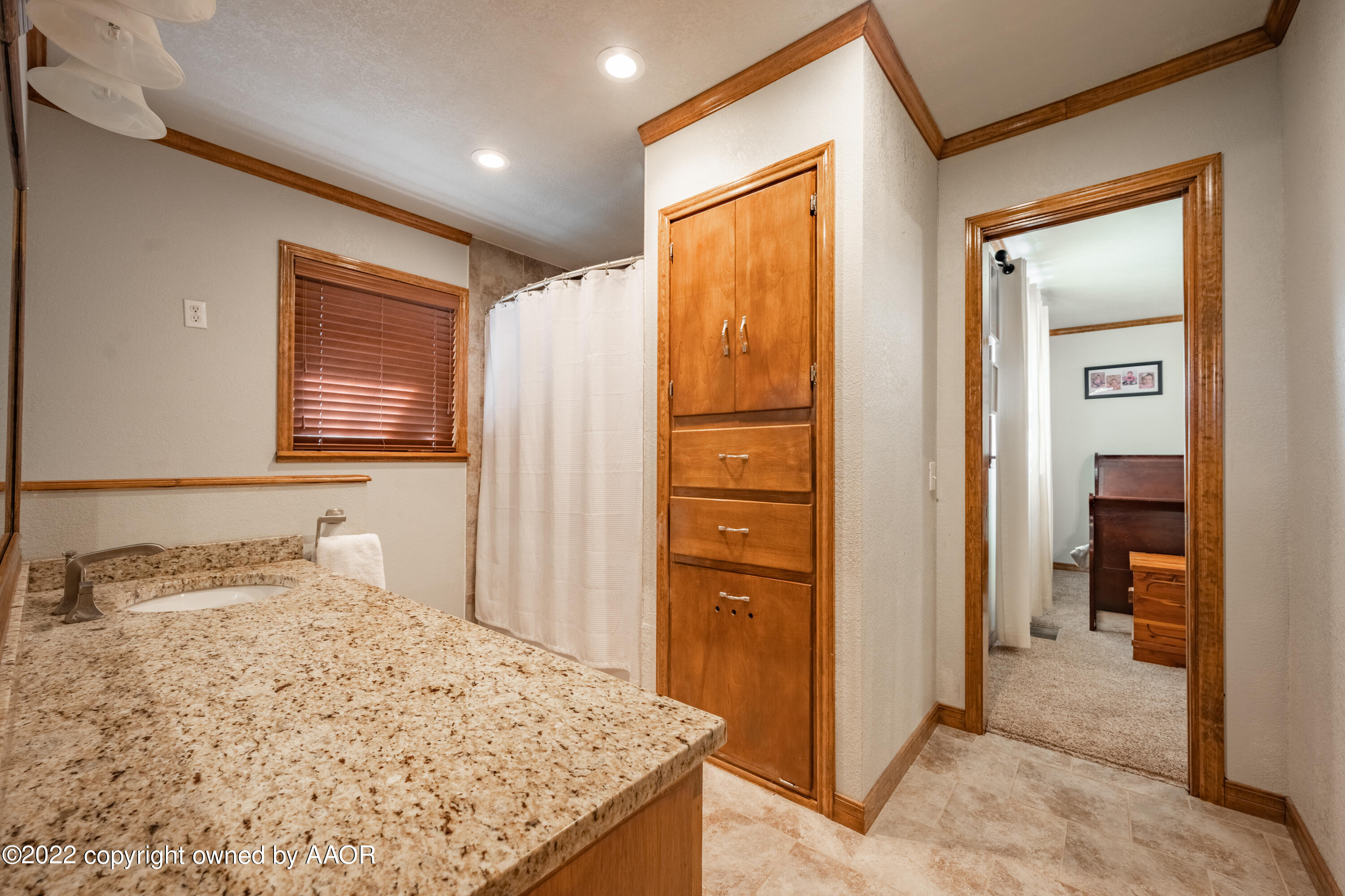 1007 South Canadian Street Wheeler, TX 79096 - Photo 23 of 35 master bathroom 1