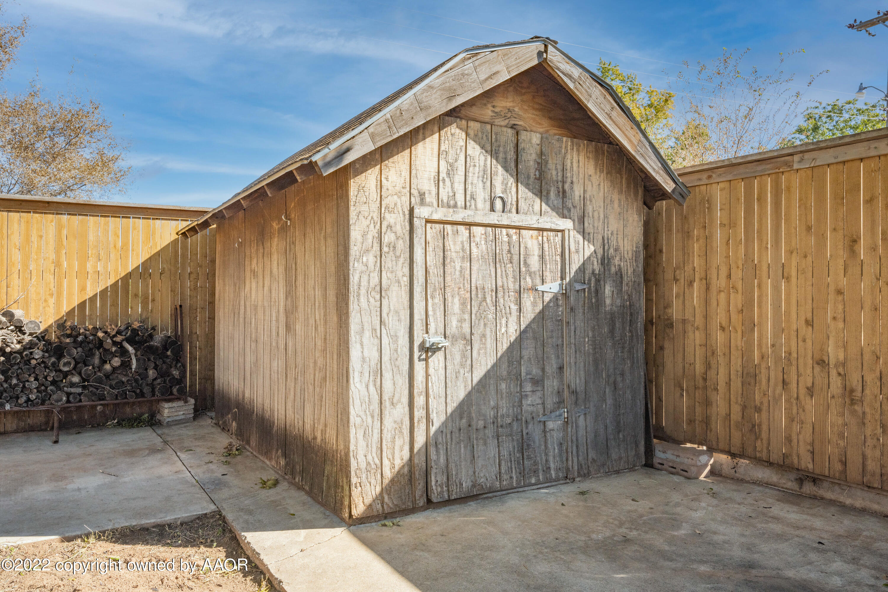 1007 South Canadian Street Wheeler, TX 79096 - Photo 34 of 35 backyard shed