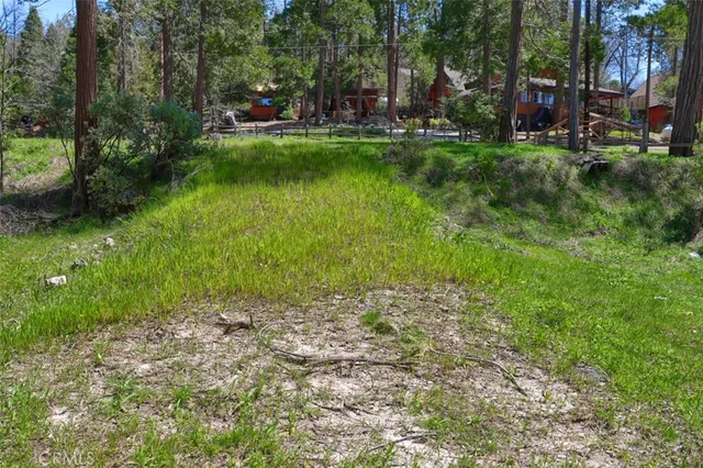 a view of a golf course