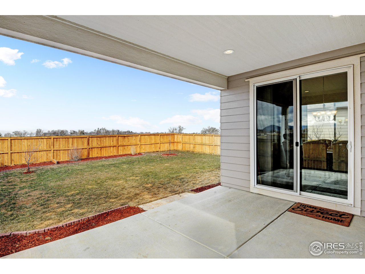 620 Wagon Bend Road Berthoud, CO 80513 - Photo 36 of 39 a view of an ocean and a beach
