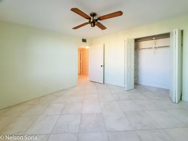 $1,670 | 6650 South Oriole Boulevard, Unit 4010, Delray Beach, FL 33446