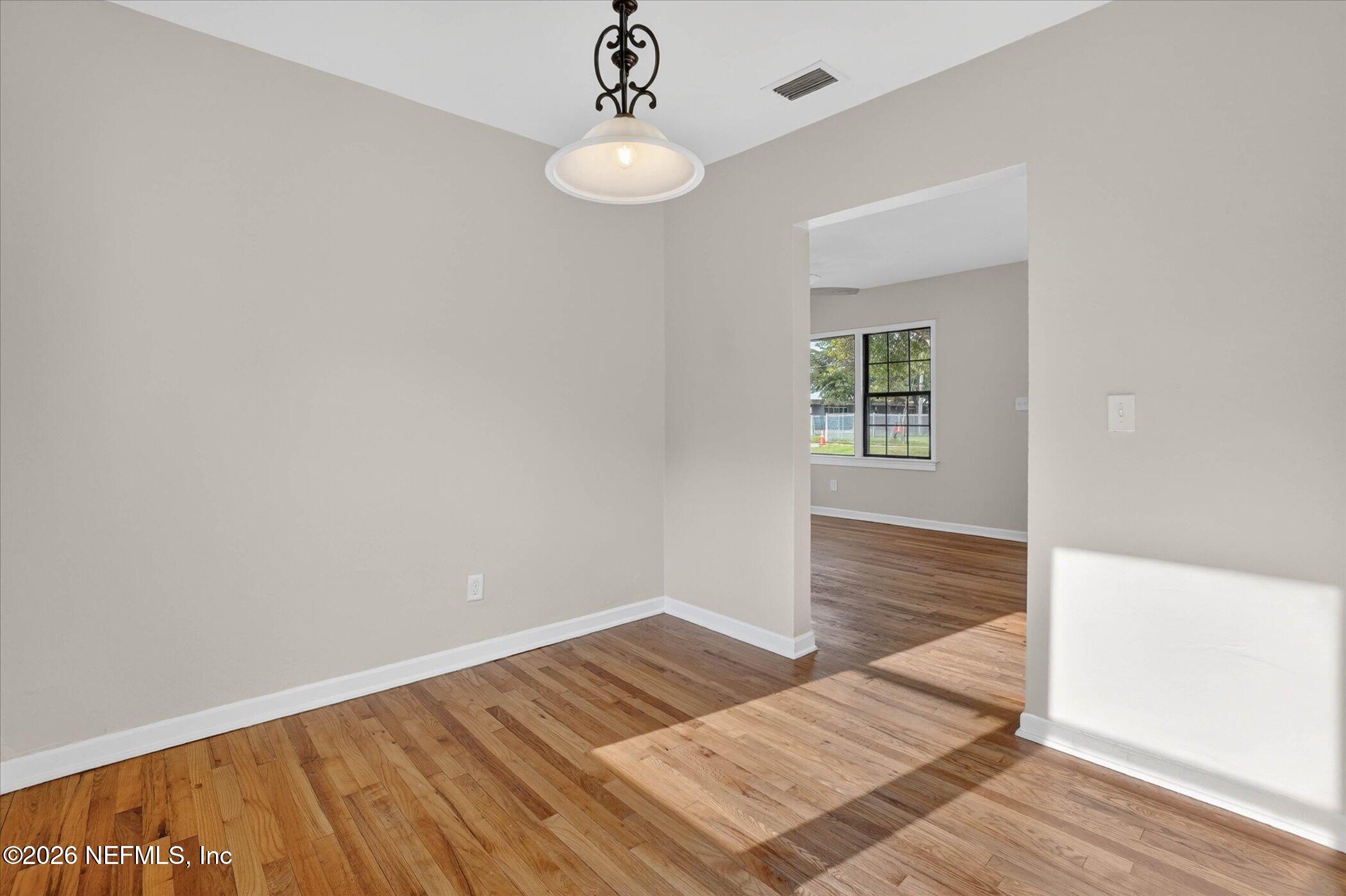 2618 Bayview Road Jacksonville, FL 32210 - Photo 8 of 21 Dining room