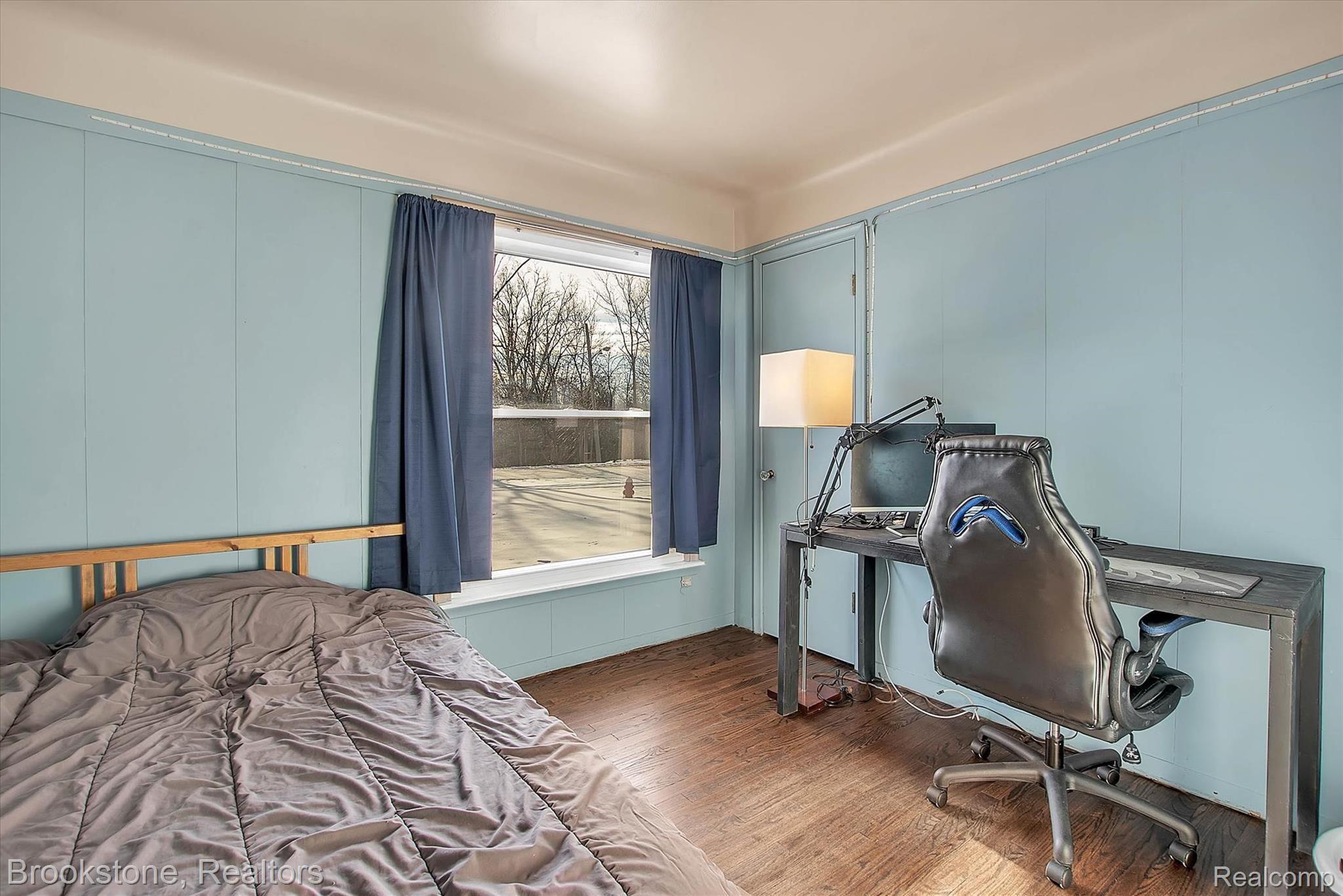 15670 Meadowbrook Road Redford, MI 48239 - Photo 22 of 43 15670 Meadowbrook-WindowStill-Real-Estate-Photography-28.jpg