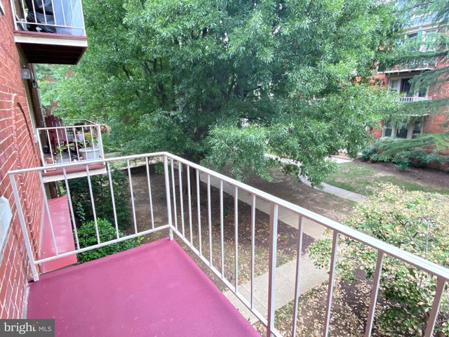 $250,000 | 1315 East Abingdon Drive, Unit 3, Alexandria, VA 22314