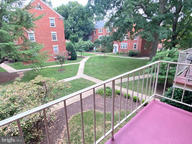 $250,000 | 1315 East Abingdon Drive, Unit 3, Alexandria, VA 22314