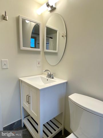 $250,000 | 1315 East Abingdon Drive, Unit 3, Alexandria, VA 22314