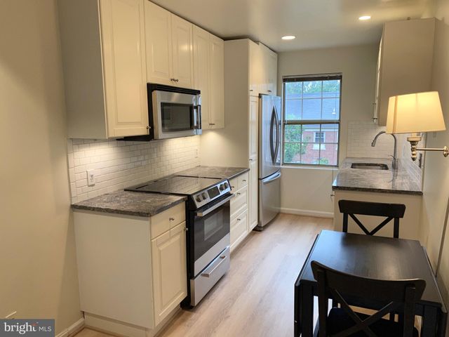 $250,000 | 1315 East Abingdon Drive, Unit 3, Alexandria, VA 22314