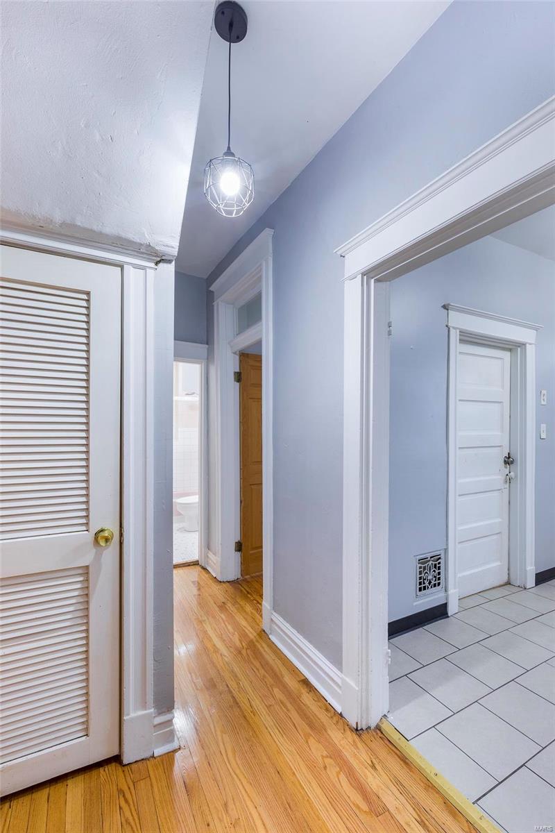 4463 Morgan Ford Road St. Louis, MO 63116 - Photo 11 of 42