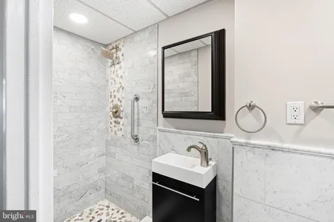 $225,000 | 1001 City Avenue, Unit EC107, Wynnewood, PA 19096