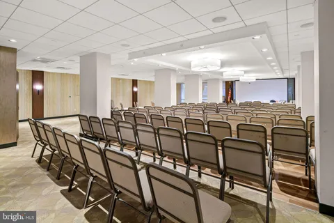 $225,000 | 1001 City Avenue, Unit EC107, Wynnewood, PA 19096