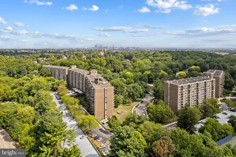 $225,000 | 1001 City Avenue, Unit EC107, Wynnewood, PA 19096