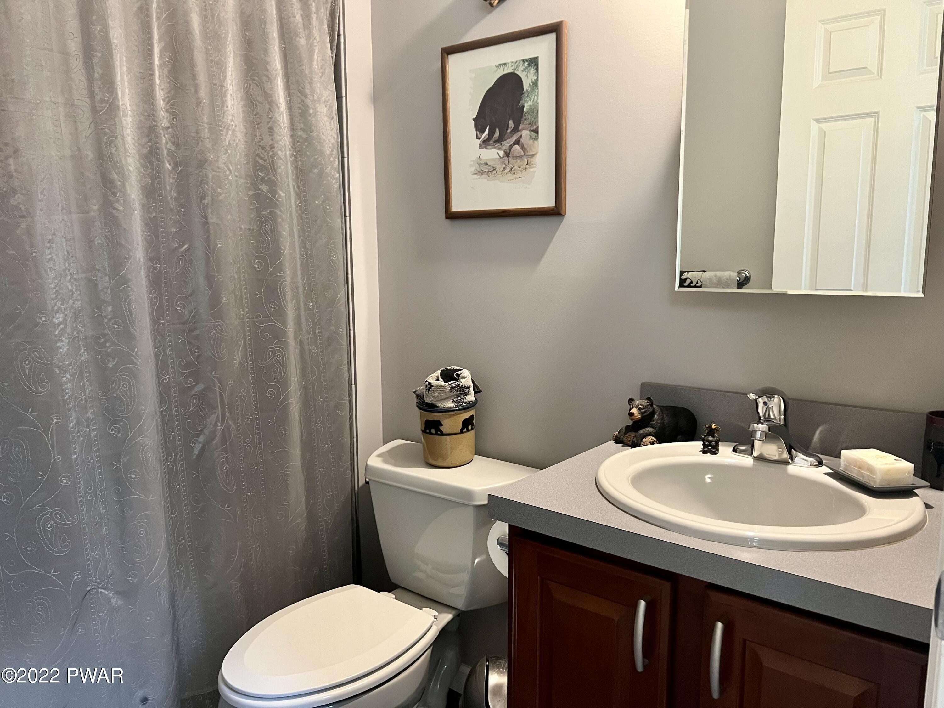 109 Timber Ridge Drive Shohola, PA 18458 - Photo 27 of 50 Full Bathroom