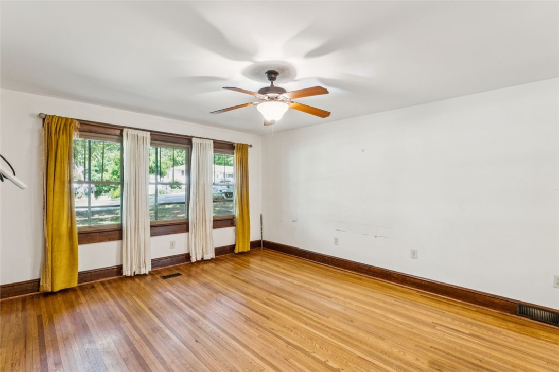 321 South Pine Street Walhalla, SC 29691 - Photo 9 of 32 Hardwood floors and generous natural light create an inviting atmosphere.