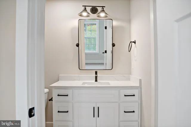 $899,999 | Mistletoe Lane, Shepherdstown, WV 25443