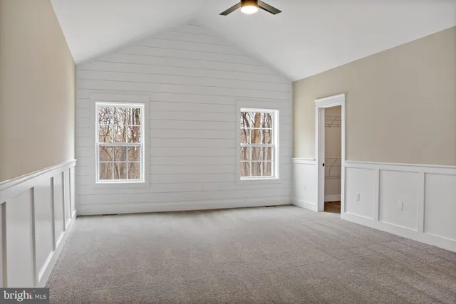 $899,999 | 9 Mistletoe Lane, Shepherdstown, WV 25443