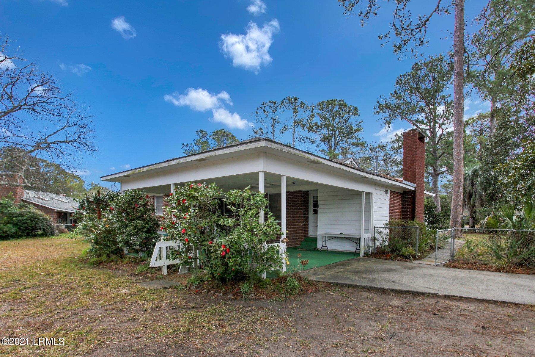 2403 State Rd S-7-280 Beaufort, SC 29902 - Photo 6 of 49 IMG_0078.JPG-SMALL