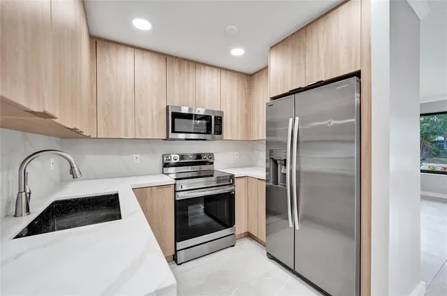 $645,000 | 37 Northeast 26th Street, Wilton Manors, FL 33305