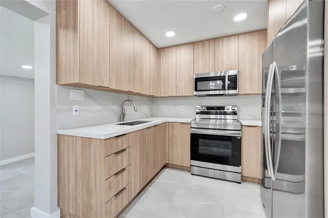 $645,000 | 37 Northeast 26th Street, Wilton Manors, FL 33305