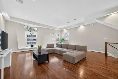 $499,999 | 4608 Nett Street, Unit C, Houston, TX 77007