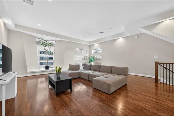 $499,999 | 4608 Nett Street, Unit C, Houston, TX 77007