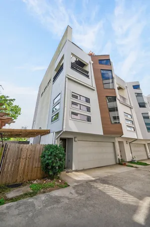 a view of a building entrance