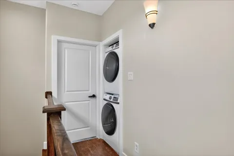 $499,999 | 4608 Nett Street, Unit C, Houston, TX 77007