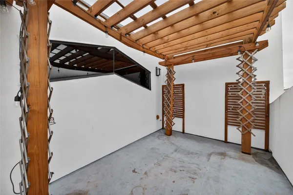 $499,999 | 4608 Nett Street, Unit C, Houston, TX 77007