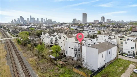 $499,999 | 4608 Nett Street, Unit C, Houston, TX 77007