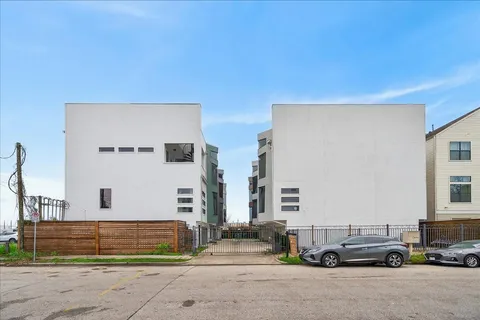 $499,999 | 4608 Nett Street, Unit C, Houston, TX 77007