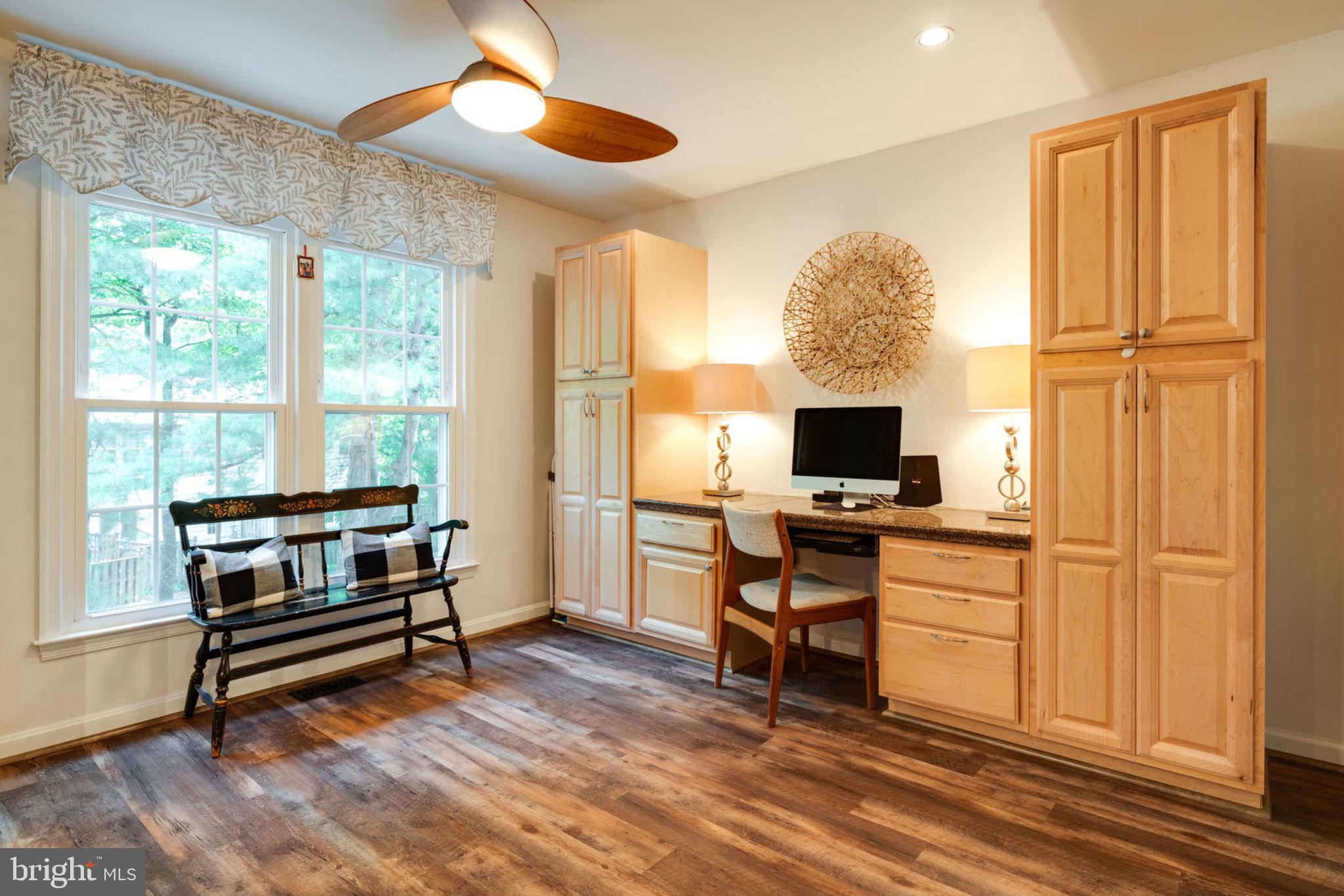 7914 Treeside Court Springfield, VA 22152 - Photo 22 of 61 Work Space