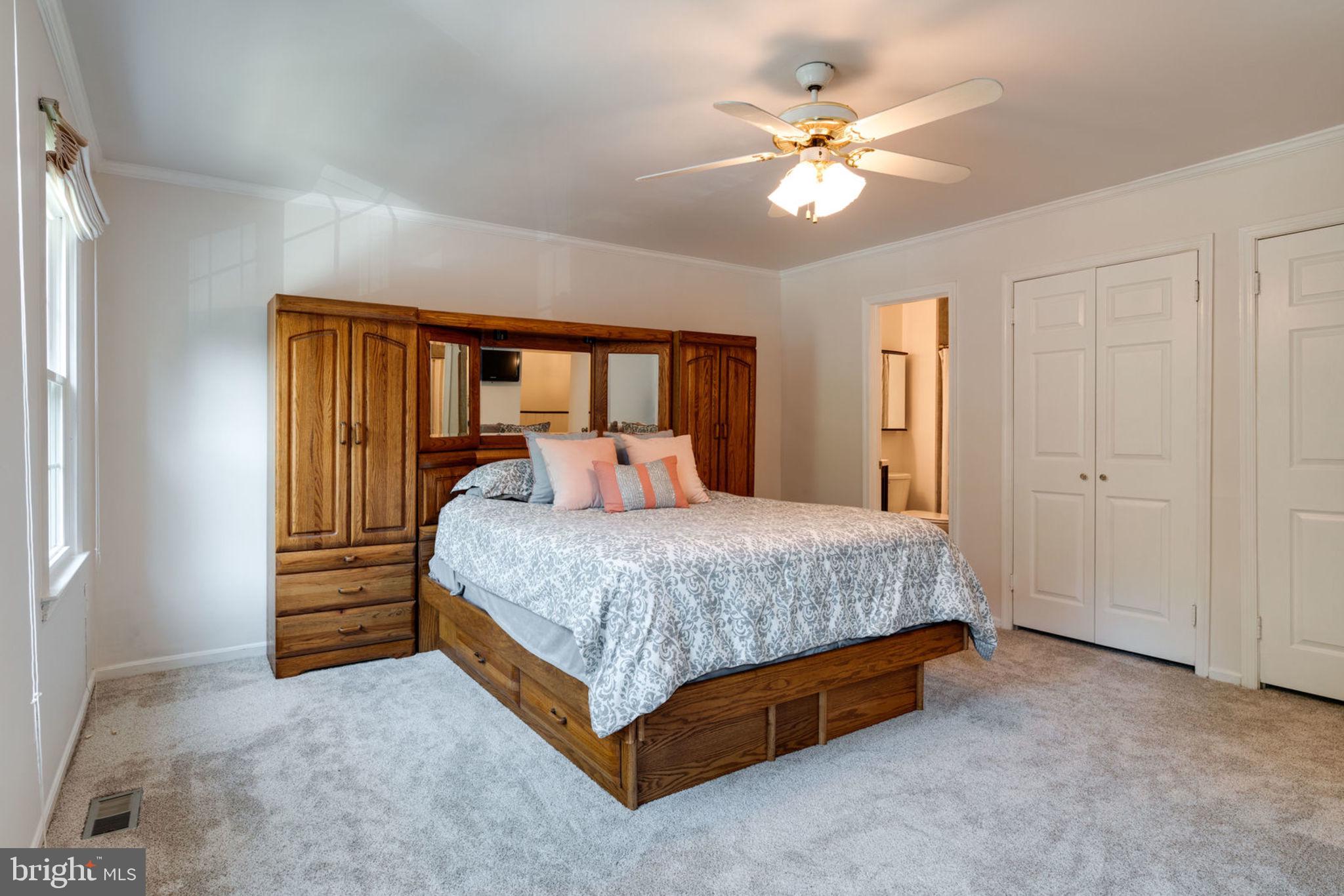 7914 Treeside Court Springfield, VA 22152 - Photo 32 of 61 Master bedroom