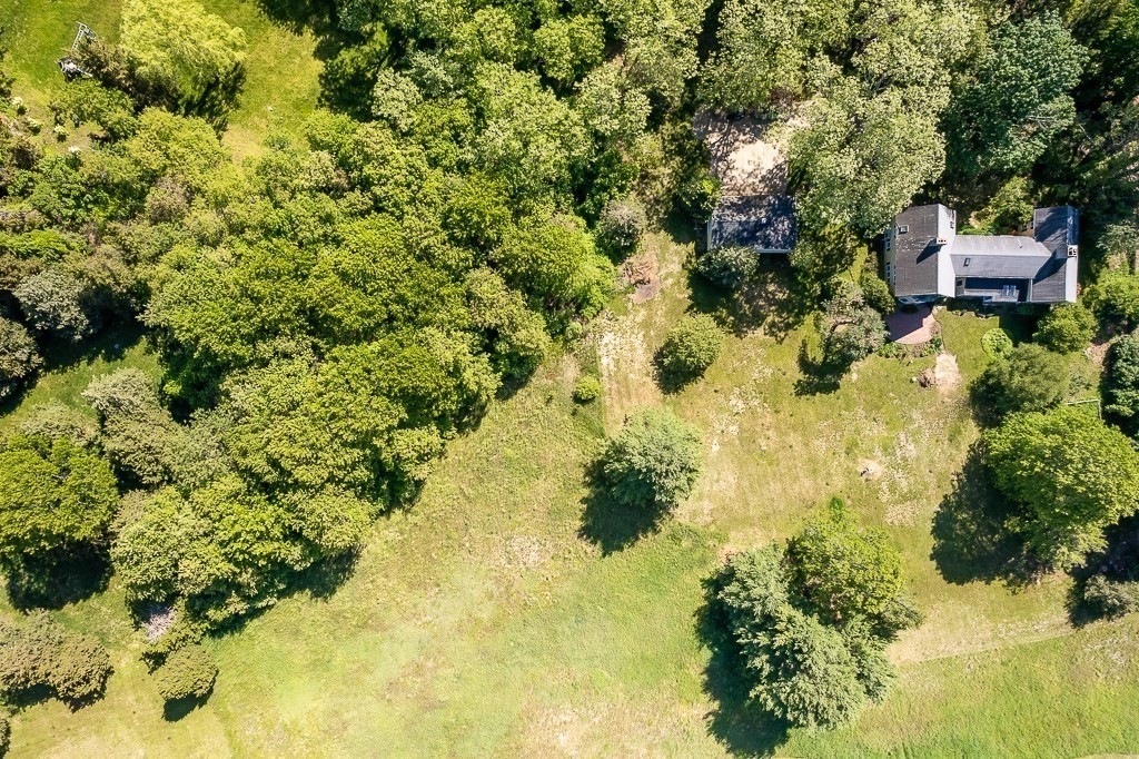 466 Bridge Street Hamilton, MA 01982 - Photo 35 of 40 a view of a garden