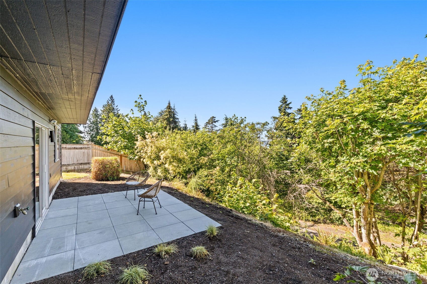 9100 Olympic View Drive Edmonds, WA 98026 - Photo 30 of 33