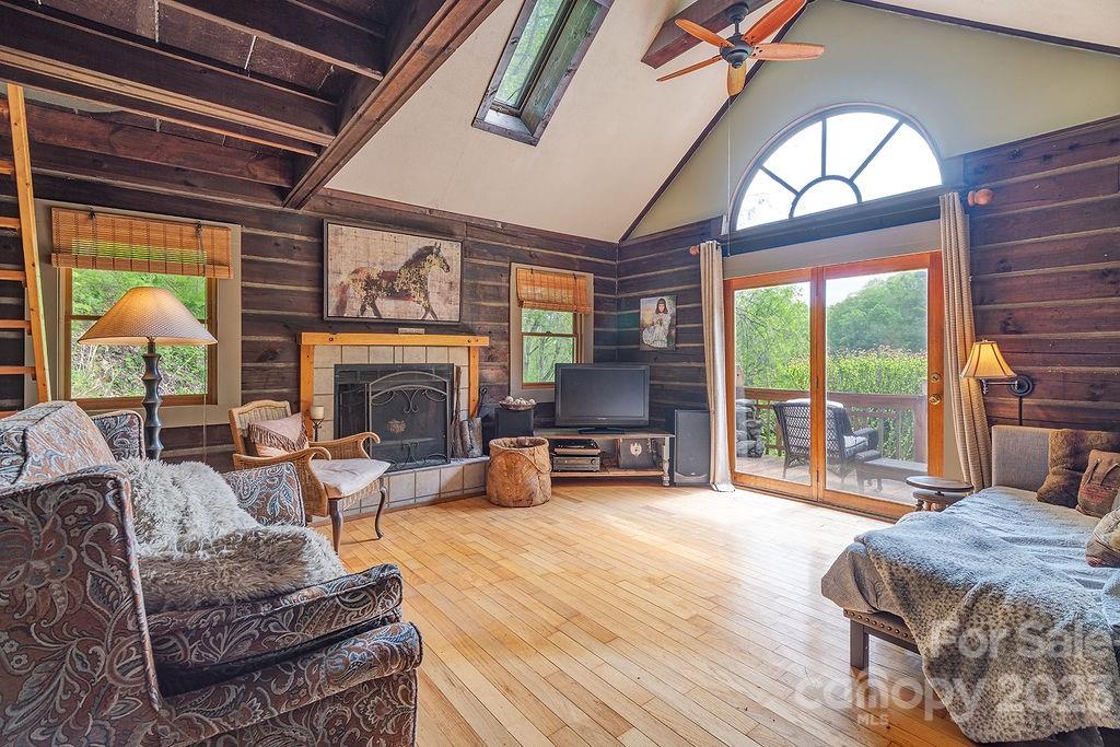 2222 Roaring Fork Road Mars Hill, NC 28754 - Photo 4 of 27 Gallery Image 4