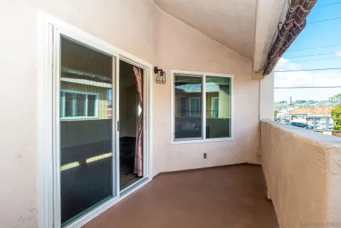 $910,000 | 1548 Thomas Avenue, Unit 6, Pacific Beach, CA 92109