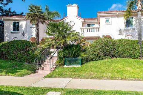 $910,000 | 1548 Thomas Avenue, Unit 6, Pacific Beach, CA 92109