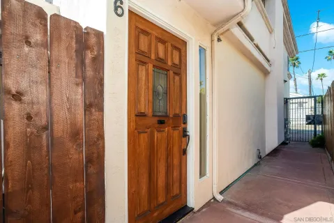 $910,000 | 1548 Thomas Avenue, Unit 6, Pacific Beach, CA 92109