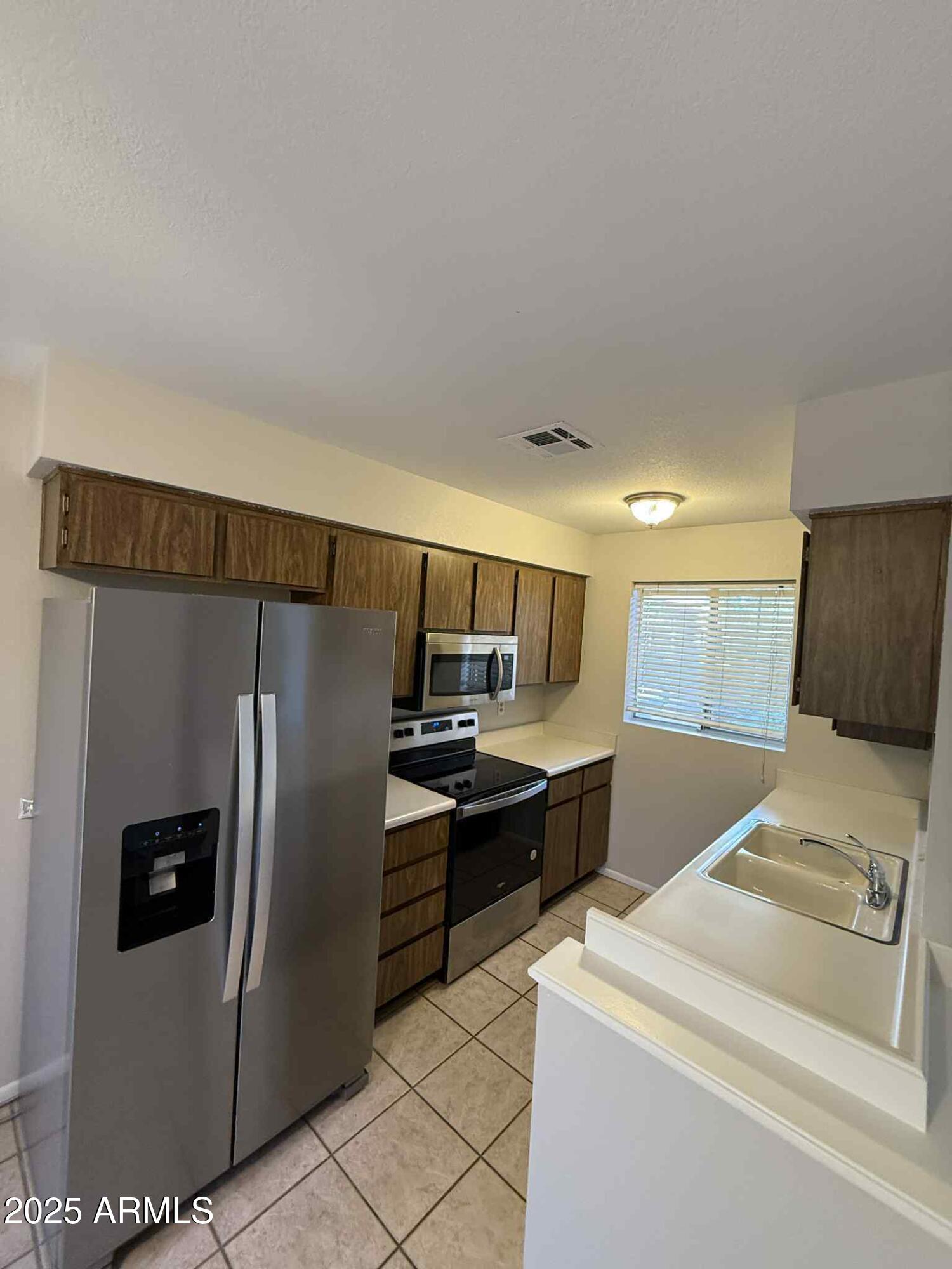 99 North Cooper Road, Unit 124 Chandler, AZ 85225 - Photo 5 of 17 cooper kitchen