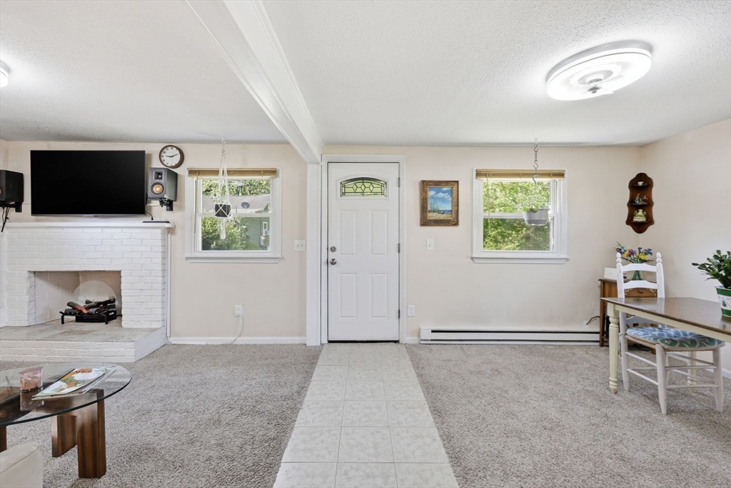 12 Knollwood Road Southwick, MA 01077 - Photo 5 of 42 Gallery Image 5