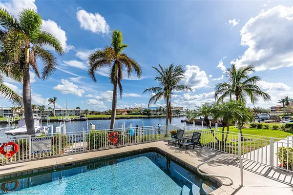 $4,000 | 3228 Purple Martin Drive, Unit 125, Punta Gorda, FL 33950