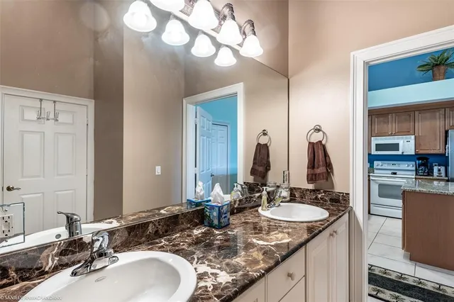 $4,000 | 3228 Purple Martin Drive, Unit 125, Punta Gorda, FL 33950